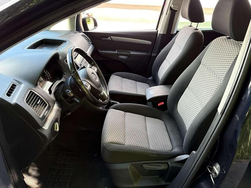 Gebraucht VW Sharan Comfortline 140 PS (102 kW) 2013 Schwarz Van / Kleinbus