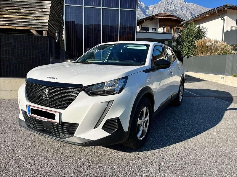 Gebraucht Peugeot 2008 S 131 PS (96 kW) 2022 Weiß SUV