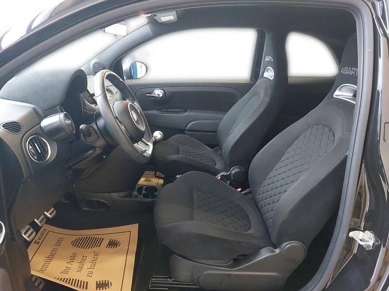 Schwarz Gebraucht 2023 Abarth 595 Kleinwagen | € 25.750 (Guter Preis) - Bild 1/4