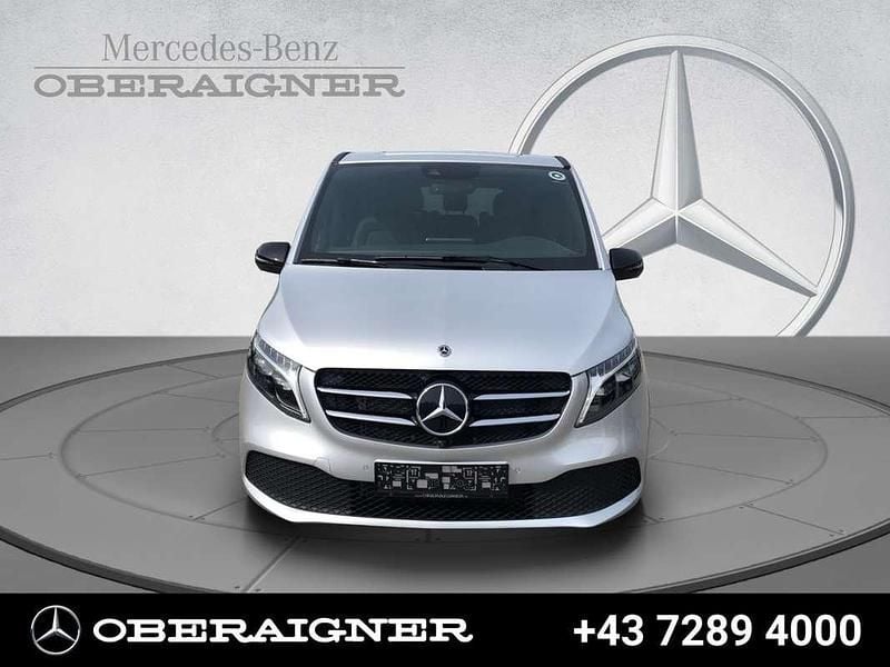 Gebraucht Mercedes V250 Avantgarde 190 PS (139 kW) 2023 Silber Van / Kleinbus