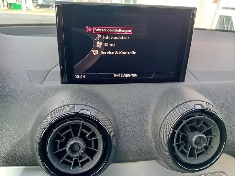 Gebraucht Audi Q2 Sport 150 PS (110 kW) 2017 Schwarz  metallicperleffektno SUV