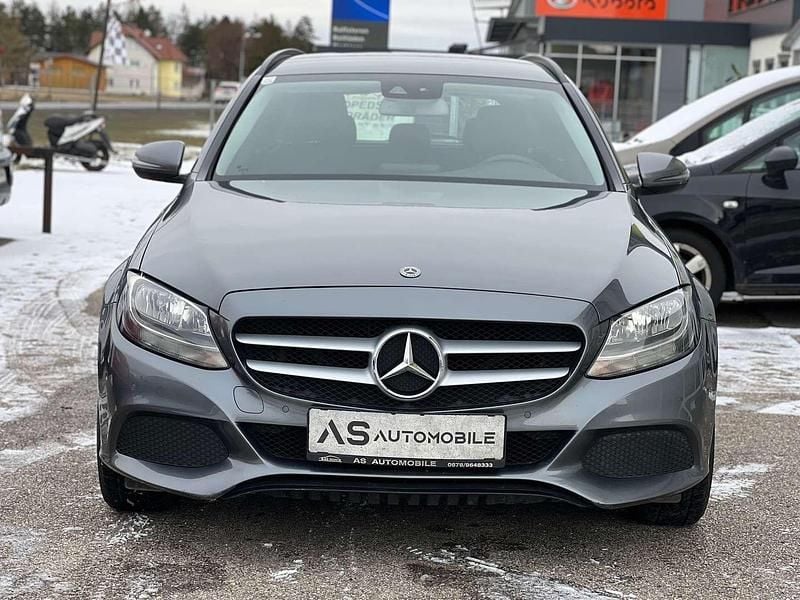 Grau Gebraucht 2017 Mercedes C220 Kombi | € 11.990 (Fairer Preis) - Bild 1/4