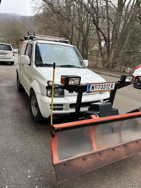 Gebraucht Suzuki Jimny 82 PS (60 kW) 2010 SUV