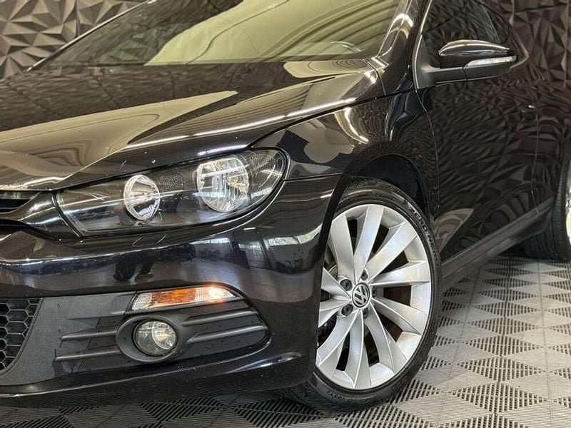 Schwarz Gebraucht 2010 VW Scirocco Coupé | € 10.990 (Teuer) - Bild 1/4