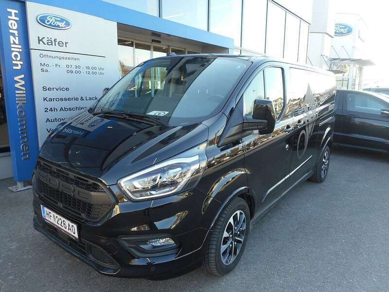 Obsidianschwarz metallic Gebraucht 2019 Ford Tourneo Custom Sport Van | € 39.900 - Bild 1/4
