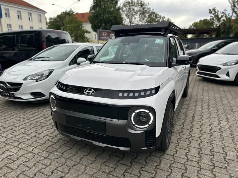 Gebraucht Hyundai Inster 27 kW (38 PS) 2023 Atlas white / schwarz Kleinwagen