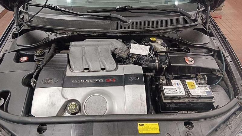 Gebraucht Ford Mondeo ST 226 PS (166 kW) 2002 Kombi