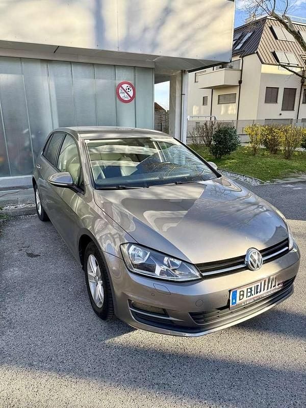 Gebraucht 2016 VW Golf VII Trendline Limousine | € 11.350 (Fairer Preis) - Bild 1/4