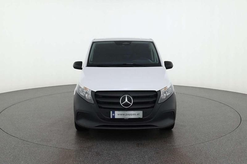 Gebraucht Mercedes Vito 163 PS (119 kW) 2024 Weiß Van