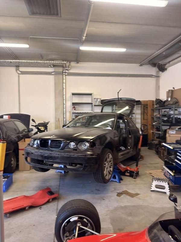 Gebraucht BMW 325 192 PS (141 kW) 2002 Limousine