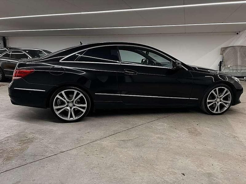 Gebraucht Mercedes E250 204 PS (150 kW) 2014 Schwarz Coupé