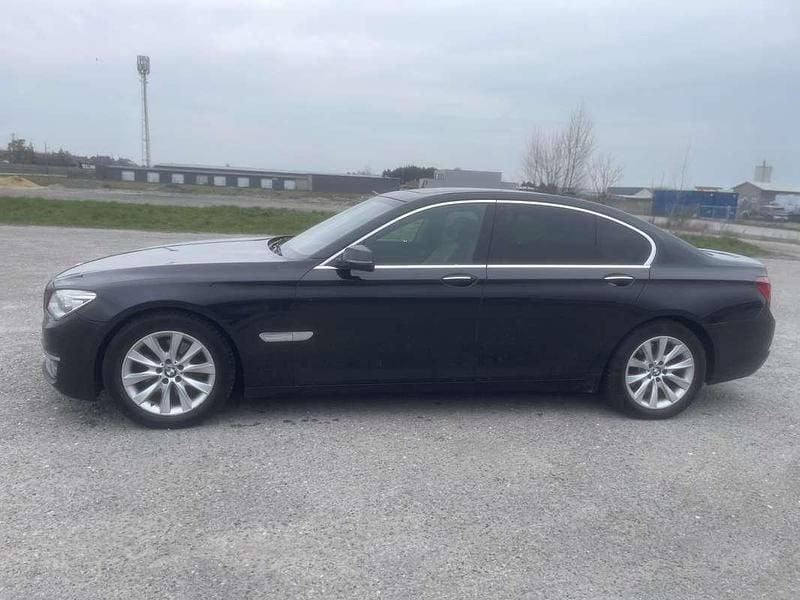 Gebraucht BMW 730 258 PS (189 kW) 2014 Limousine