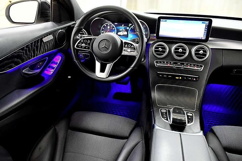 Gebraucht Mercedes C200 AMG line 160 PS (117 kW) 2019 Weiß Kombi