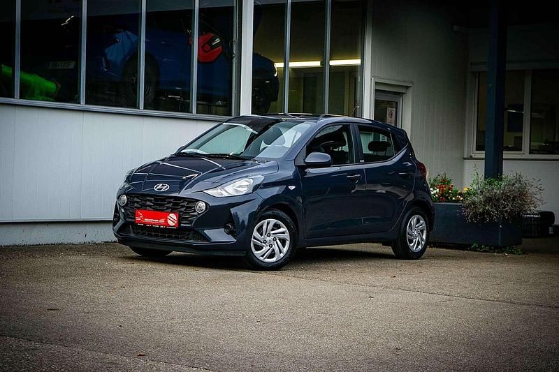 Gebraucht Hyundai i10 67 PS (49 kW) 2021 Grau Kleinwagen