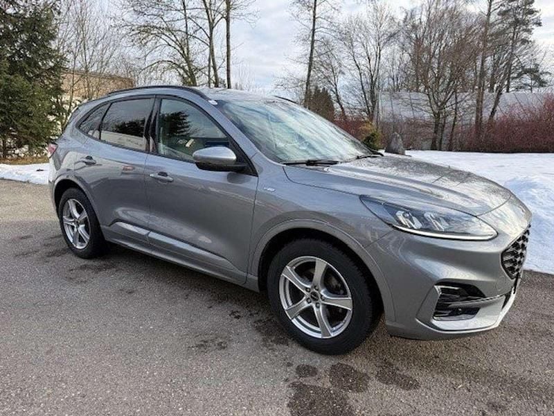 Gebraucht Ford Kuga ST-Line 150 PS (110 kW) 2022 Grau SUV