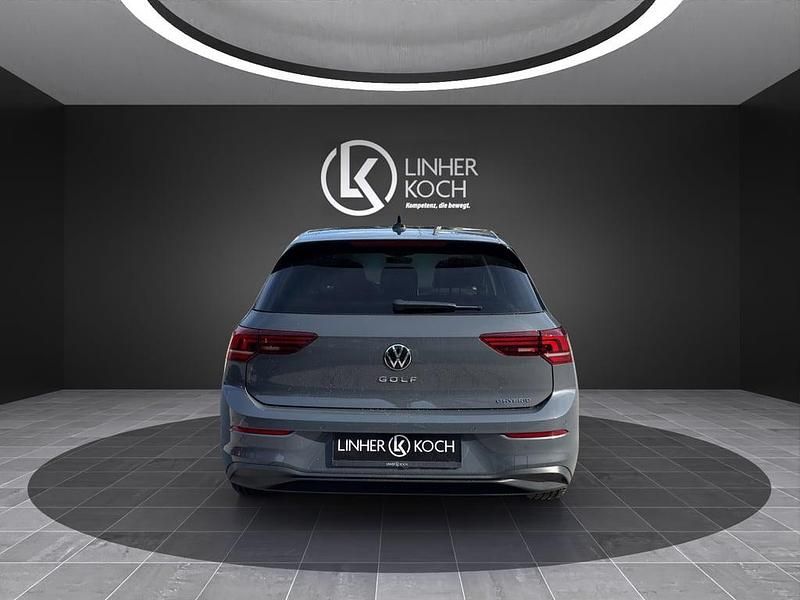 Neu VW Golf VIII 204 PS (150 kW) 2026 Mittelgrau  metallic