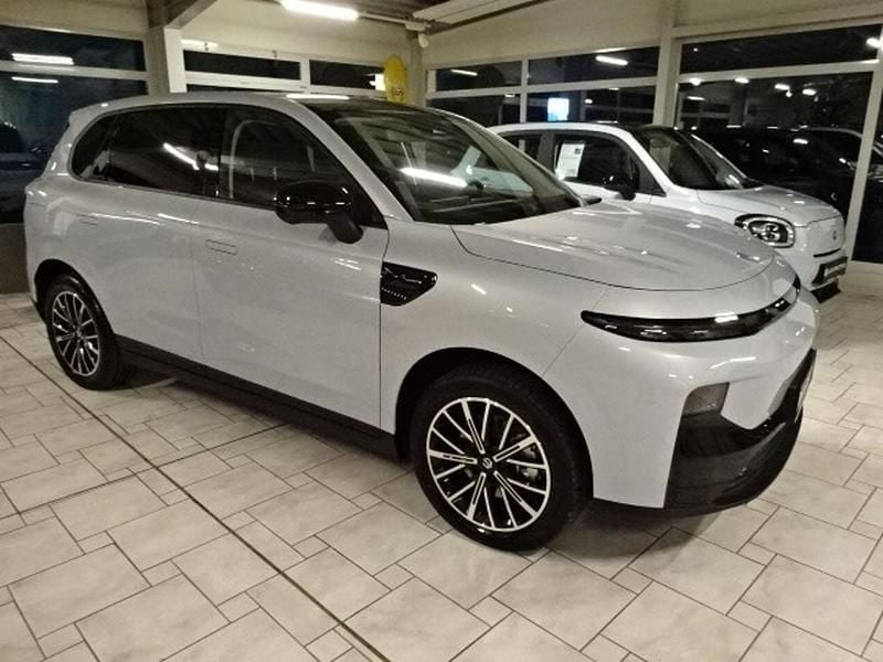 Neu Leapmotor B10 160 kW (218 PS) 2026 Silber SUV