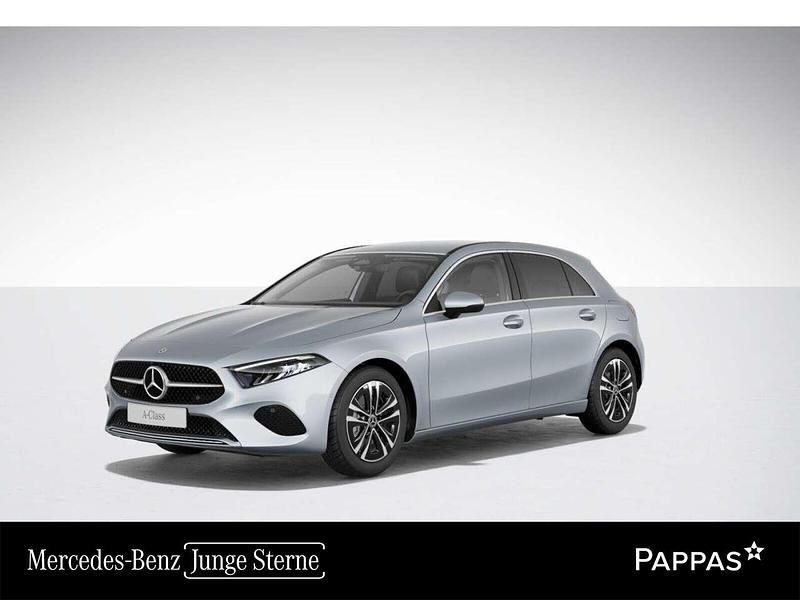 Silber Gebraucht 2024 Mercedes A180 Progressive Limousine | € 35.950 (Etwas zu teuer) - Bild 1/3