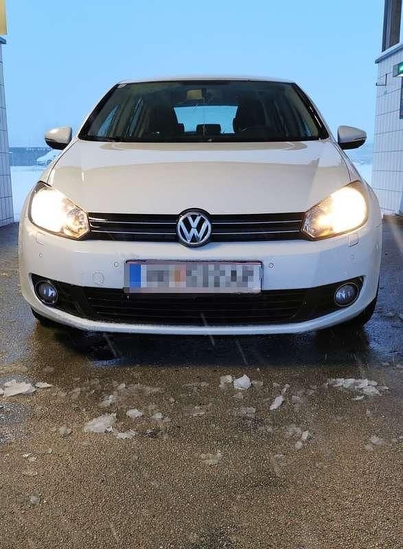 Gebraucht VW Golf VII 105 PS (77 kW) 2012 Limousine