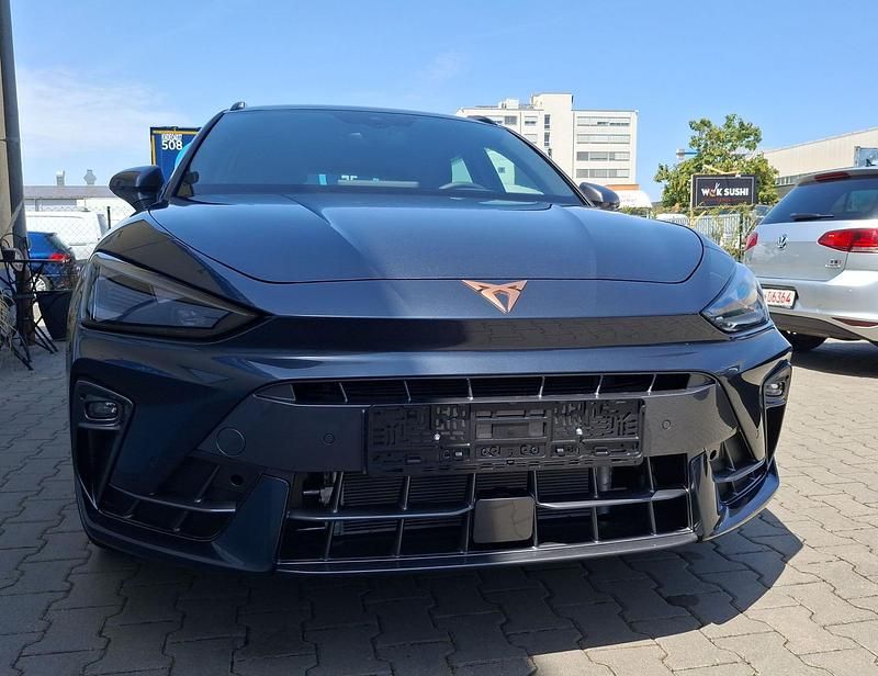Neu Cupra Leon Basis 150 PS (110 kW) 2025 Limousine