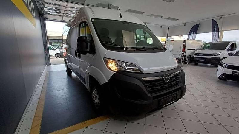 Gebraucht Opel Movano 140 PS (102 kW) 2024 Weiß Van