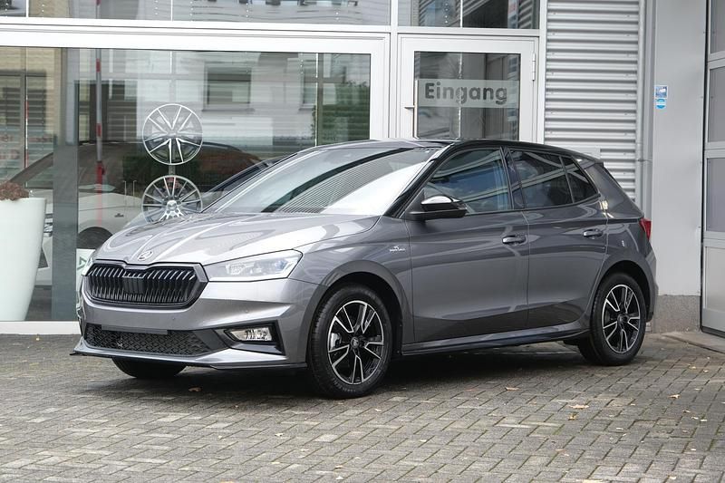 Grau Neu 2025 Skoda Fabia Monte Carlo Kleinwagen | € 27.844 (Etwas zu teuer) - Bild 1/4