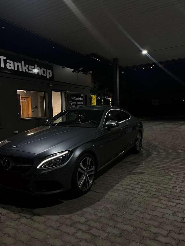 Gebraucht Mercedes C220 Edition 1 170 PS (125 kW) 2016 Coupé