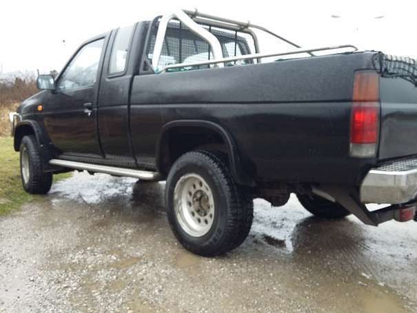 Nissan terrano pickup