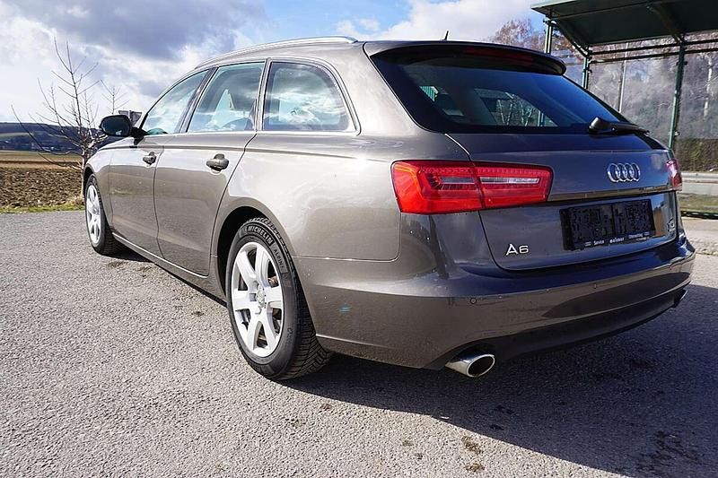 Gebraucht Audi A6 204 PS (150 kW) 2012 Grau Kombi