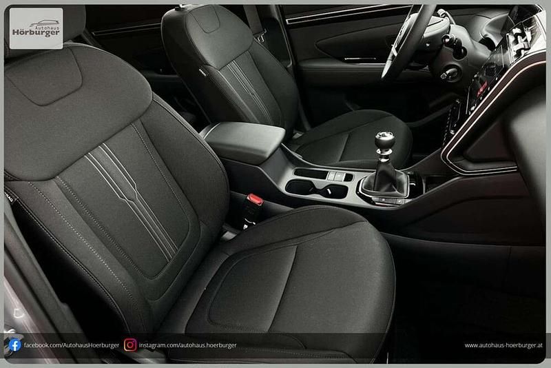 Gebraucht Hyundai Tucson 116 PS (85 kW) 2023 Silber SUV