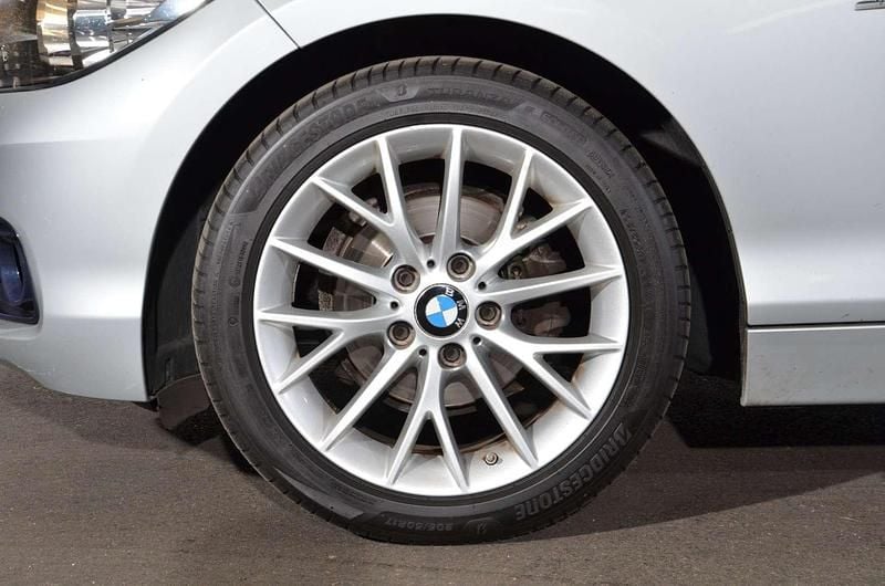 Gebraucht BMW 116 Efficient Dynamics 116 PS (85 kW) 2017 Glaciersilver Kleinwagen