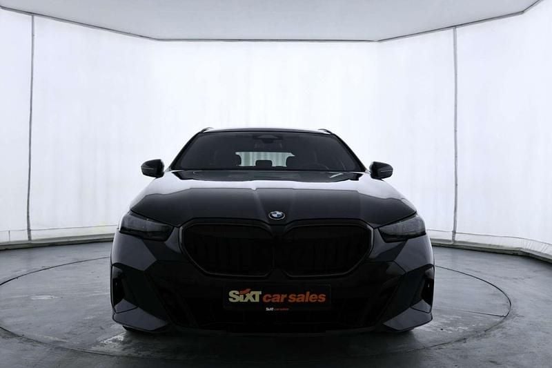 Gebraucht BMW 540 M Sport 303 PS (222 kW) 2025 Schwarz Kombi