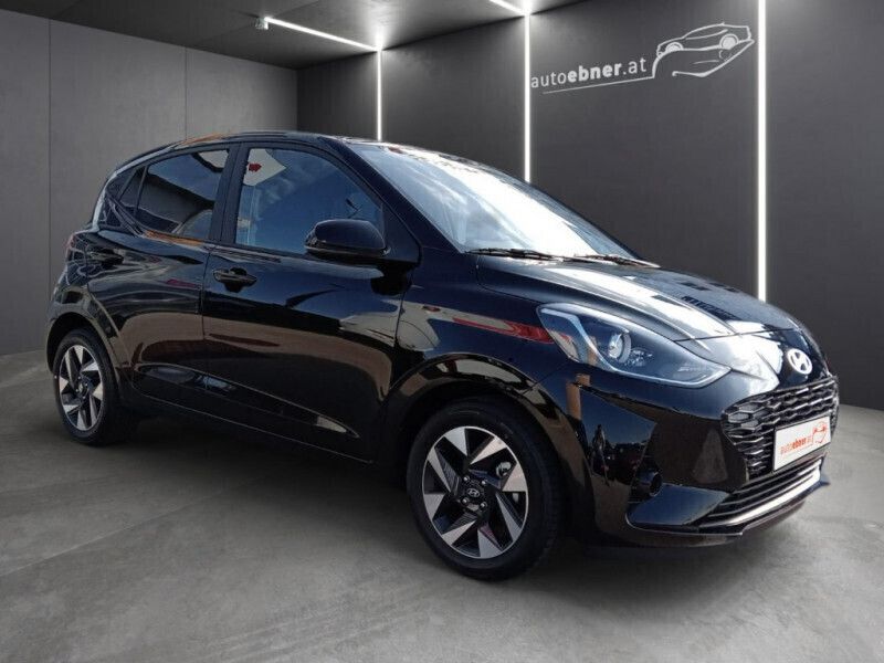 Gebraucht Hyundai i10 Trend 84 PS (61 kW) 2025 Kleinwagen