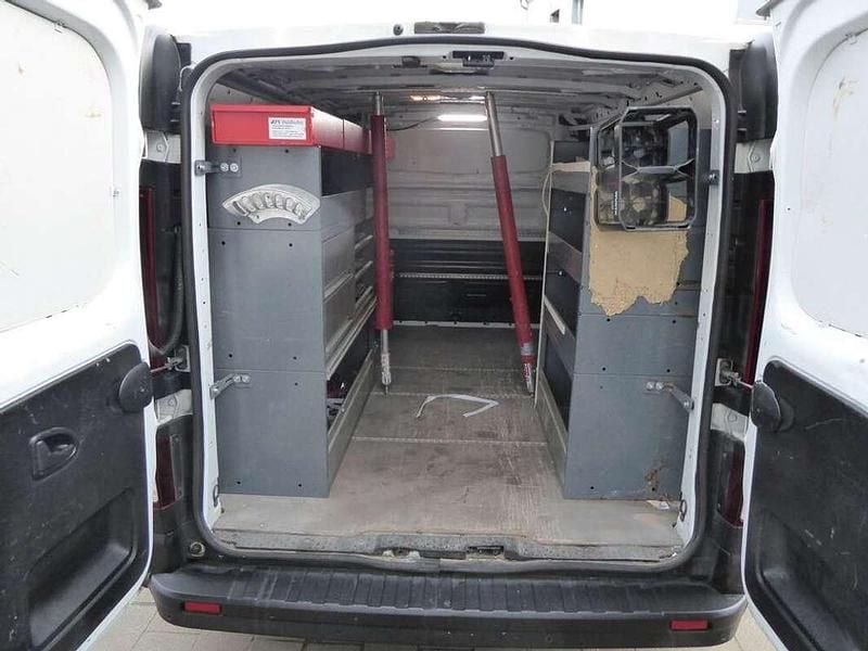 Gebraucht Opel Vivaro 95 PS (69 kW) 2019 Weiß Van / Kleinbus