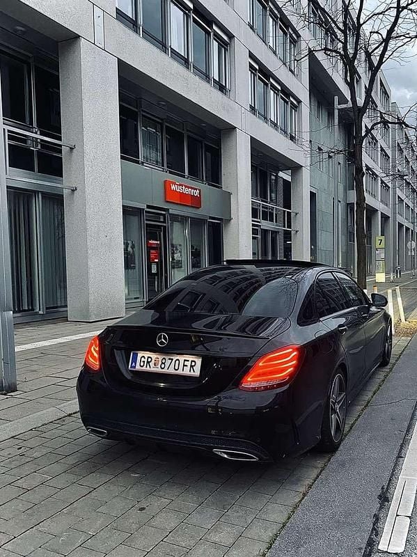 Gebraucht Mercedes C220 AMG line 170 PS (125 kW) 2014 Schwarz Limousine