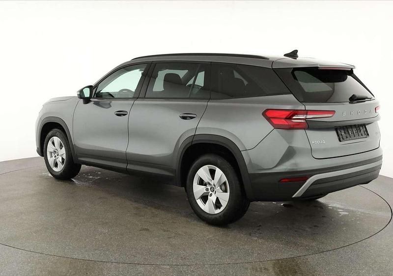 Neu Skoda Kodiaq Selection 150 PS (110 kW) 2025 Grau SUV