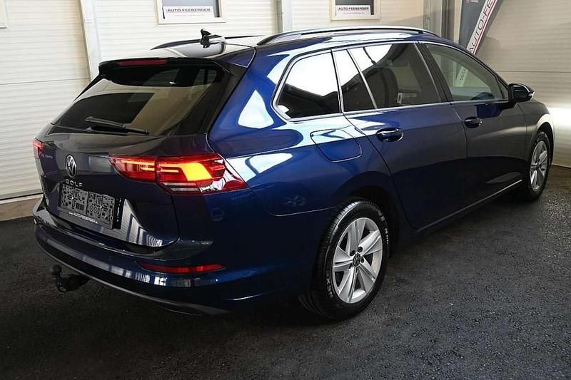 Gebraucht VW Golf VIII Life 116 PS (85 kW) 2021 Blau Kombi