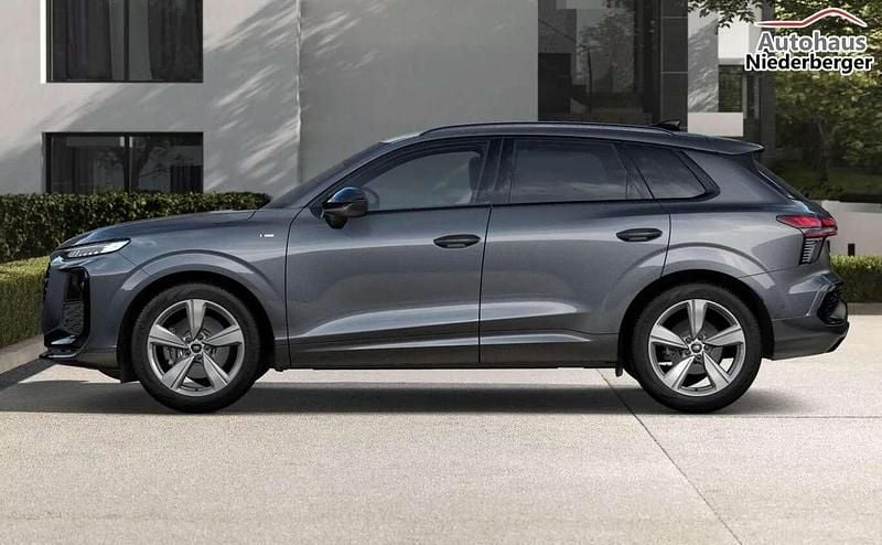 Neu Audi Q3 S-Line 204 PS (150 kW) 2025 Grau SUV