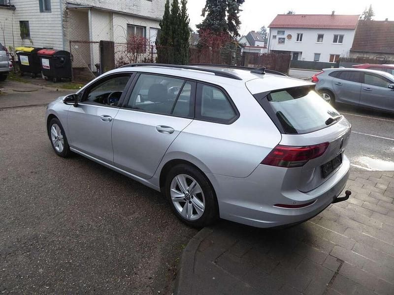 Gebraucht VW Golf VIII 116 PS (85 kW) 2021 Silber Kombi