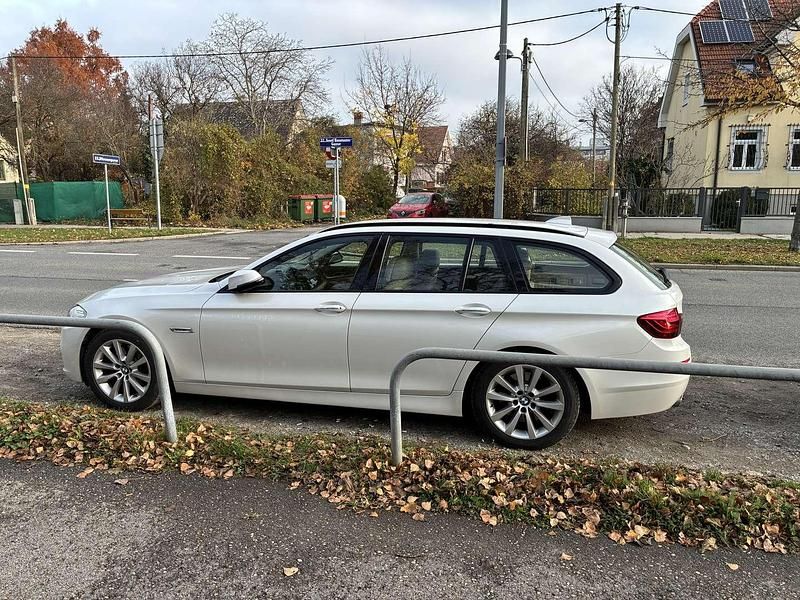 Gebraucht BMW 530 258 PS (189 kW) 2013 Kombi