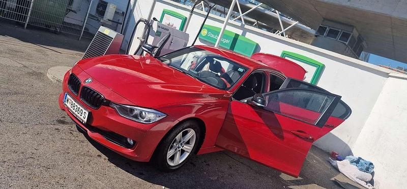 Gebraucht BMW 318 Gran Turismo 143 PS (105 kW) 2014 Rot Limousine