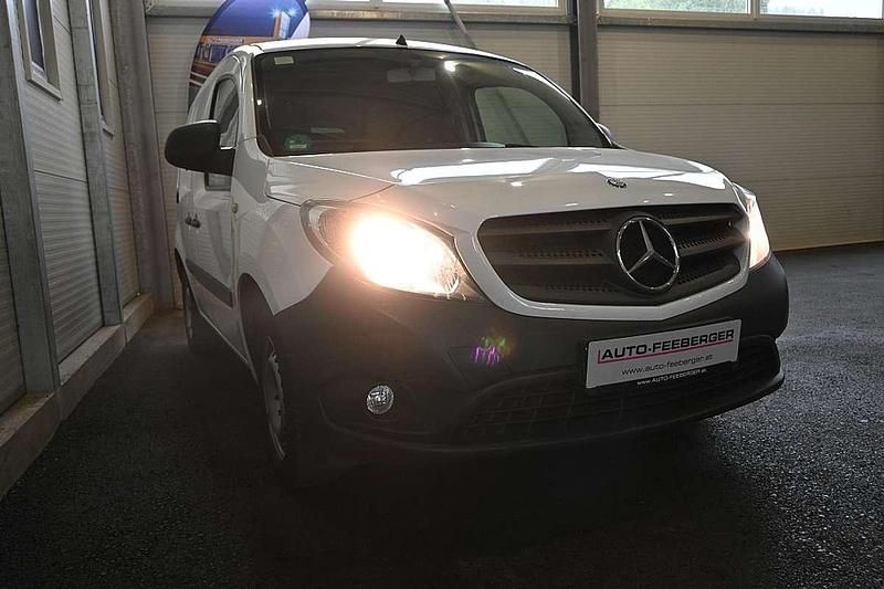 Gebraucht Mercedes Citan 109 95 PS (69 kW) 2019 Weiß Van