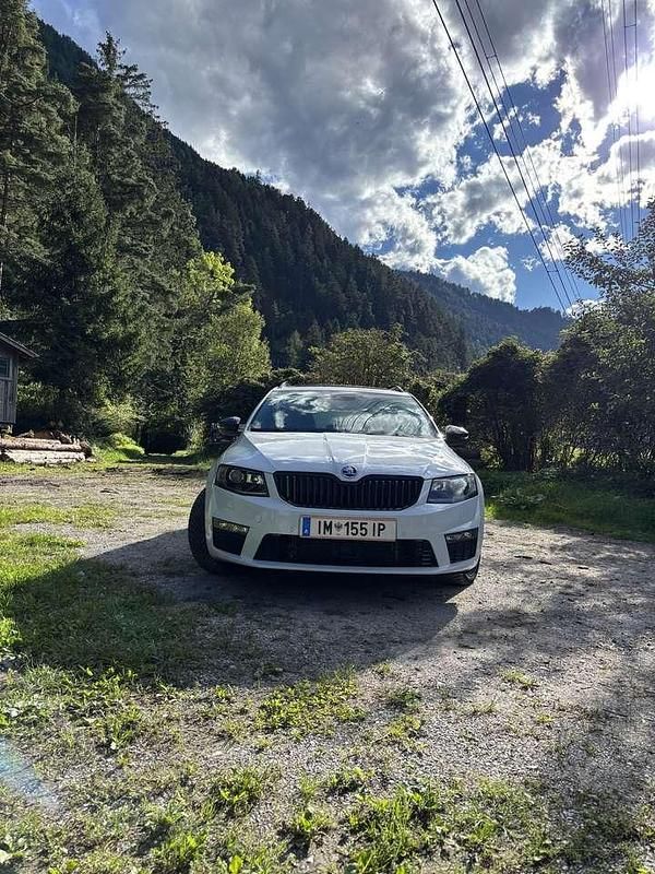 Gebraucht 2016 Skoda Octavia RS Kombi | € 14.500 (Guter Preis) - Bild 1/4