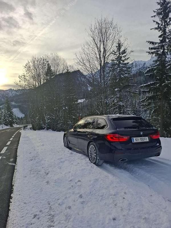 Gebraucht BMW 520 Shadowline 190 PS (139 kW) 2018 Kombi