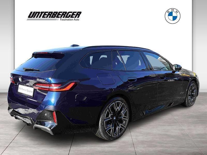 Gebraucht BMW 540 Comfort Edition 303 PS (222 kW) 2026 Kombi