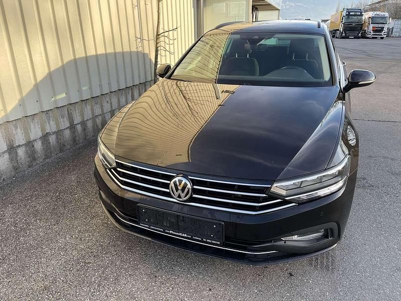 Gebraucht VW Passat Business 190 PS (139 kW) 2020 Braun Kombi