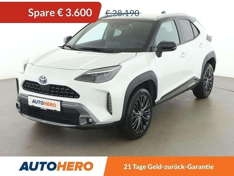 Weiß Gebraucht 2022 Toyota Yaris Cross SUV | € 24.590 (Fairer Preis) - Bild 1/3