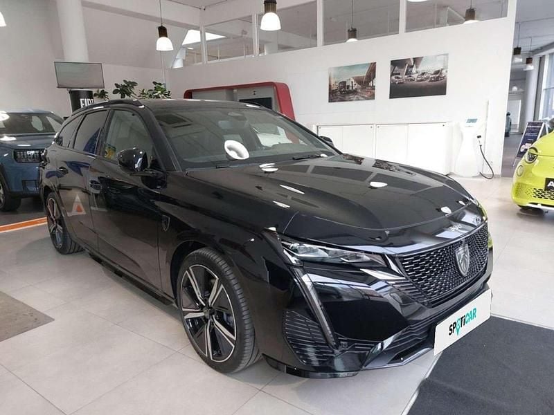 Neu Peugeot 308 SW GT 136 PS (100 kW) 2025 Schwarz Kombi