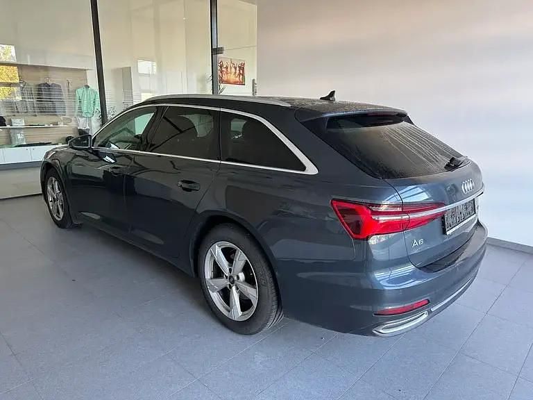 Gebraucht Audi A6 Sport 204 PS (150 kW) 2022 Dunkelgrau  metallic Kombi