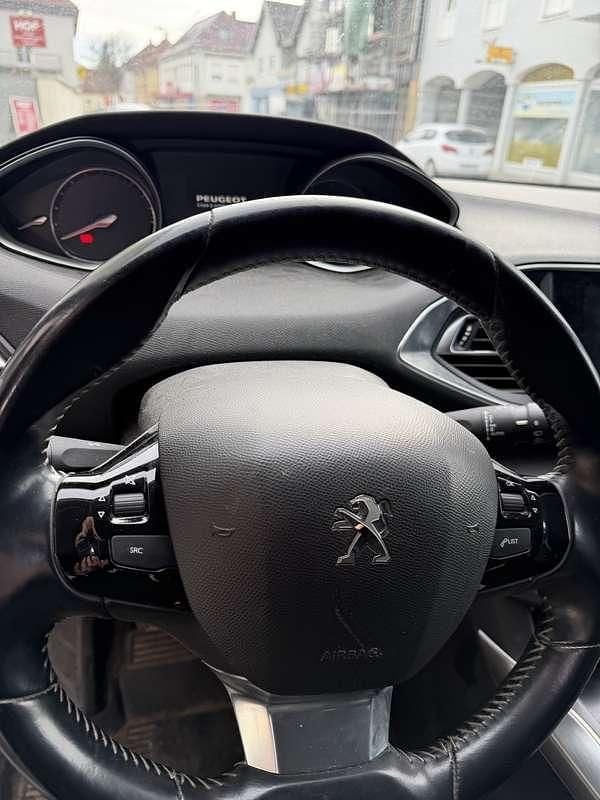 Gebraucht Peugeot 308 SW Allure 131 PS (96 kW) 2018 Weiß Kombi